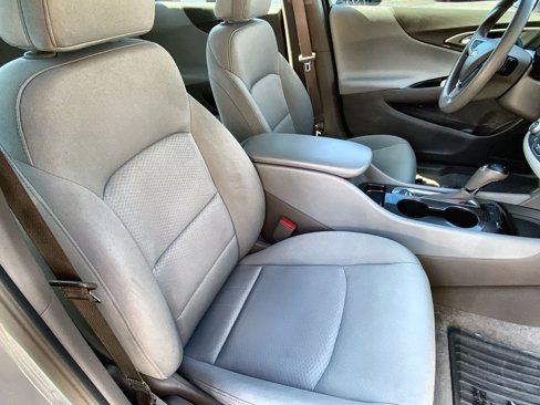 Used 2020 Chevrolet Malibu LS image 26