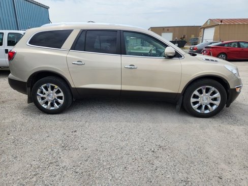 Used 2012 Buick Enclave Premium image 2