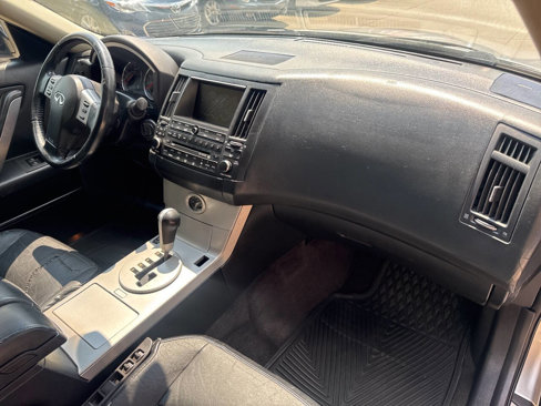 Used 2004 INFINITI FX45 AWD w/ Technology Pkg image 18