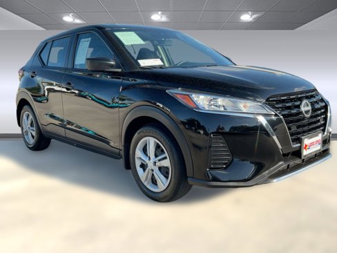 Used 2022 Nissan Kicks S image 7