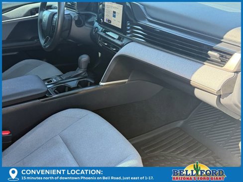 Used 2025 Toyota Camry LE image 7