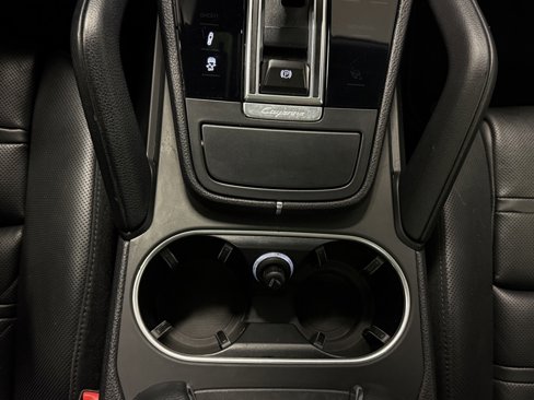 Certified 2022 Porsche Cayenne Coupe image 21