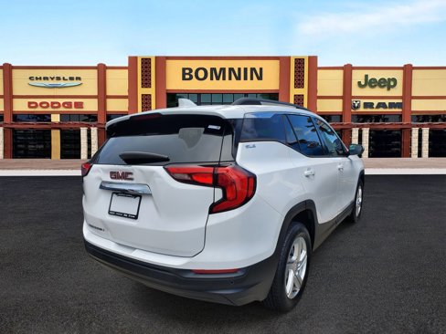 Used 2019 GMC Terrain SLE w/ Driver Convenience Package image 3