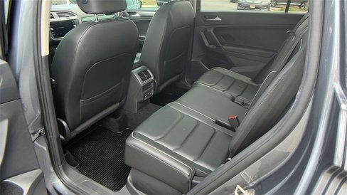 Used 2019 Volkswagen Tiguan SEL Premium R-Line image 23