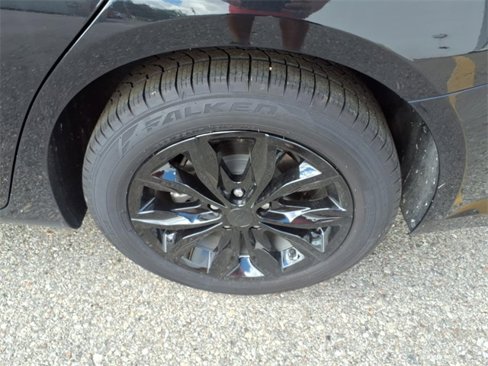 Used 2022 Chevrolet Malibu LT image 8