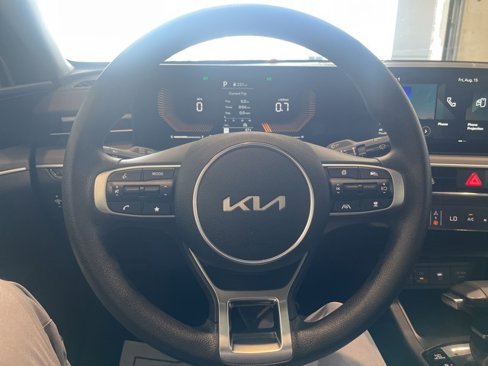Used 2025 Kia K5 LXS image 13