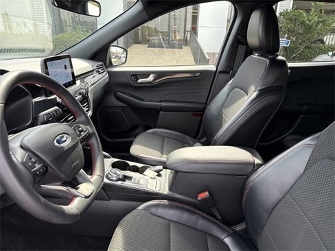 Used 2024 Ford Escape ST-Line image 4