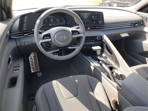 New 2025 Hyundai Elantra Sport image 10