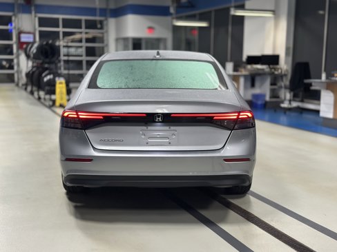 Used 2023 Honda Accord LX image 6