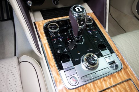 Used 2021 Bentley Flying Spur W12 image 33