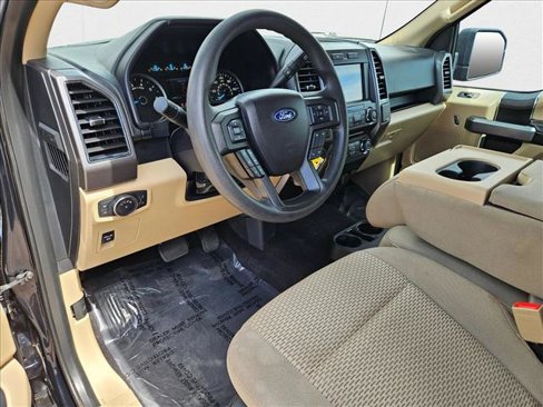 Used 2018 Ford F150 XLT w/ Trailer Tow Package image 10