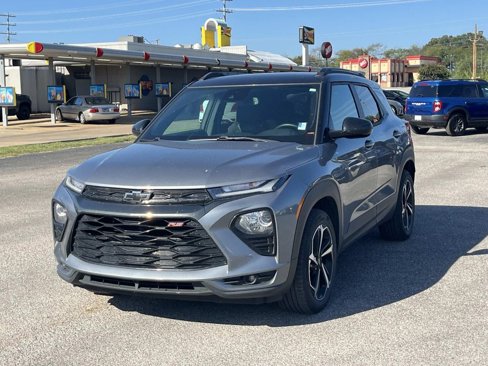 Used 2021 Chevrolet TrailBlazer RS w/ Technology Package image 3