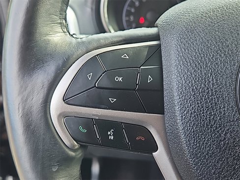 Used 2018 Jeep Grand Cherokee Limited image 29