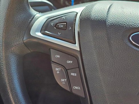 Used 2016 Ford Fusion SE image 21