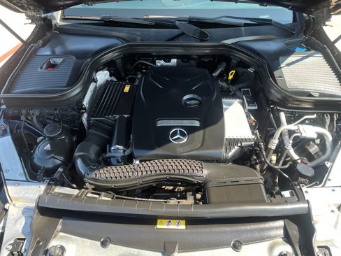 Used 2018 Mercedes-Benz GLC 300 4MATIC w/ Multimedia Package image 36