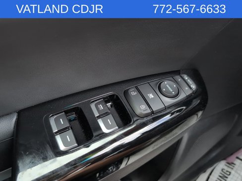 Used 2022 Kia Sportage EX image 15