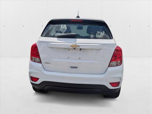 Used 2018 Chevrolet Trax LS image 7