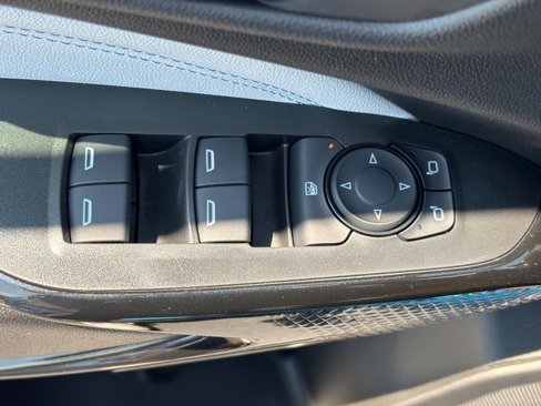 New 2025 Chevrolet Trax LT w/ Driver Confidence Package image 43