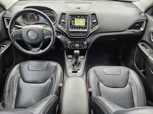 Used 2019 Jeep Cherokee Trailhawk image 17