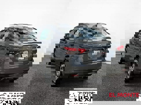 New 2025 Nissan Versa S image 3