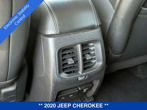 Used 2020 Jeep Cherokee High Altitude image 34