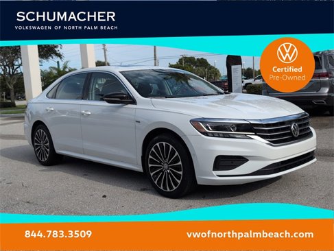 Certified 2022 Volkswagen Passat 2.0T image 1
