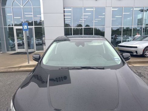 Used 2024 Ford Edge Titanium image 3