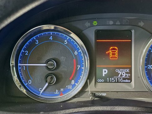 Used 2019 Toyota Corolla LE image 14
