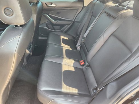 Used 2020 Volkswagen Jetta SEL image 13