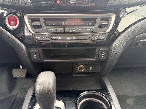 Used 2018 Honda Ridgeline RTL-E image 24