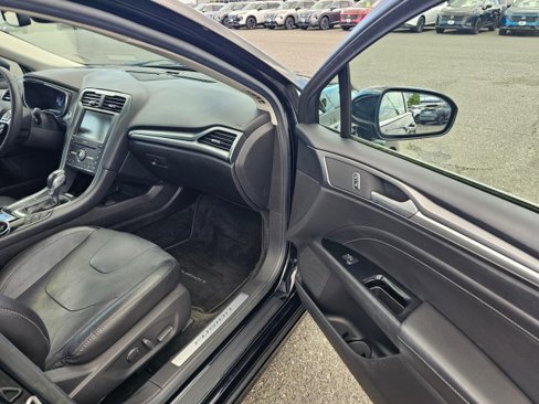 Used 2016 Ford Fusion Energi Titanium w/ Driver Assist Package image 14