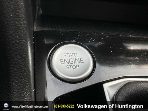 Used 2022 Volkswagen Taos SEL image 29