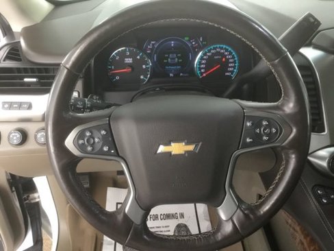 Used 2018 Chevrolet Suburban Premier image 28