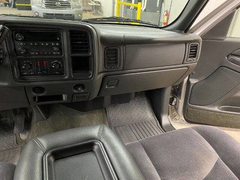 Used 2005 GMC Sierra 1500 SLE w/ Light Duty Power Package image 17