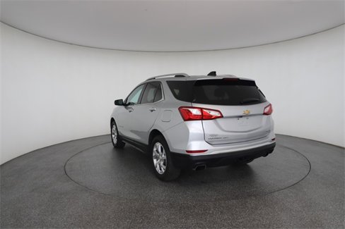 Used 2018 Chevrolet Equinox LT image 12