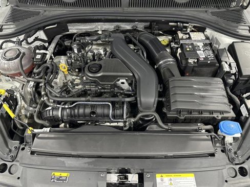 Used 2024 Volkswagen Jetta Sport image 32