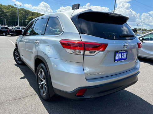 Used 2019 Toyota Highlander LE image 32