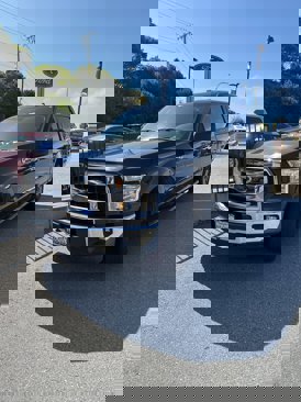Used 2015 Ford F150 XLT image 3