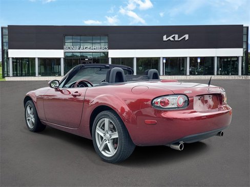 Used 2006 MAZDA MX-5 Miata image 4
