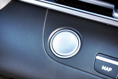 Certified 2024 Hyundai Elantra SEL image 29