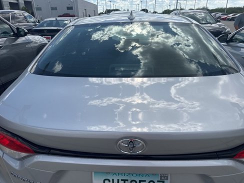 Used 2023 Toyota Corolla LE image 4