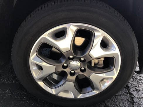 Used 2021 Jeep Compass Limited image 29