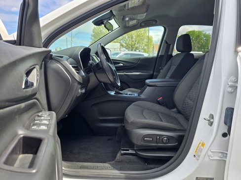 Used 2020 Chevrolet Equinox LT image 13