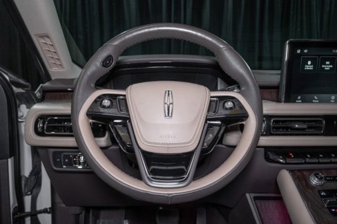 Used 2020 Lincoln Aviator Reserve w/ Equipment Group 201A image 21