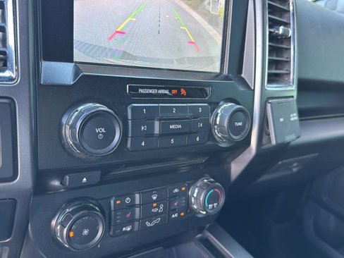 Used 2016 Ford F150 XLT w/ Equipment Group 302A Luxury image 23