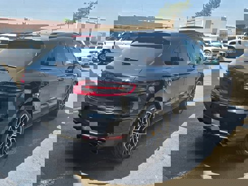 Used 2018 Porsche Macan image 7