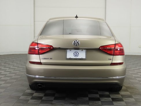 Used 2016 Volkswagen Passat 1.8T SE image 6