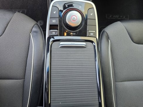 Used 2022 Kia Niro EX image 48