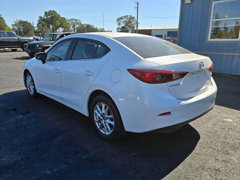 Used 2016 MAZDA MAZDA3 i Sport w/ Preferred Equipment Package image 3