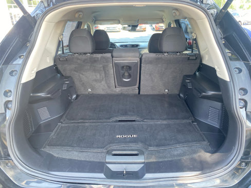 Used 2019 Nissan Rogue SV image 13
